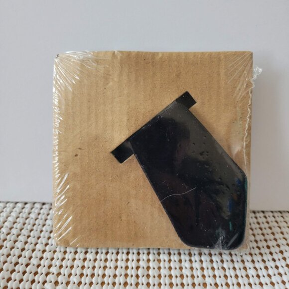 Heirloom Flowers Picture Frame Pink & Green Enamel Metal 3x3” - Picture 3 of 3